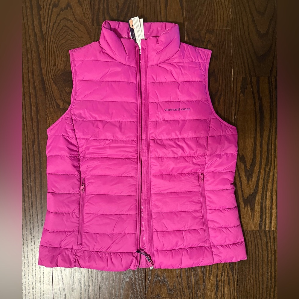 Vineyard Vines Women’s Lightweight Puffer Vest Vivid Fuchsia M